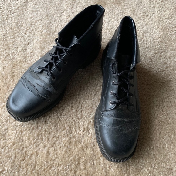 Black fake leather ankle boots - Picture 2 of 11